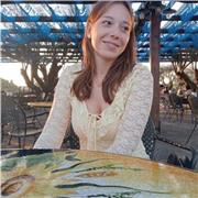 Studentessa con certificato di lingua francese livello C2 offre lezioni di francese per studenti di ogni età